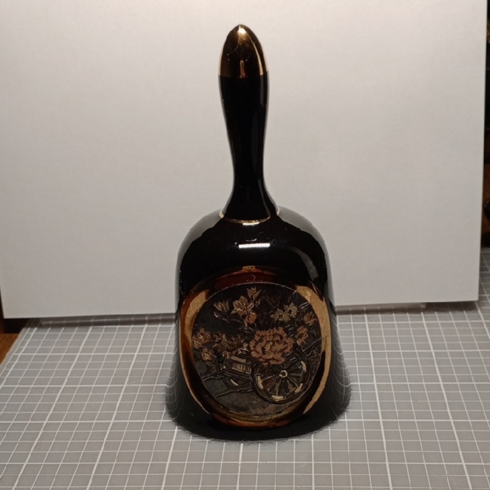 Elegant Black and Gold Decorative Bell (Gold And Silver)